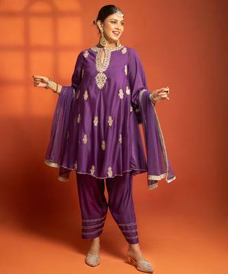 Purple embroidered cotton silk kurta set 2