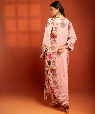Pink embroidered silk kurta set 5