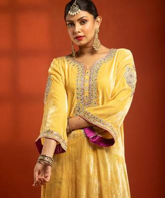 Yellow embroidered silk kurta set 2