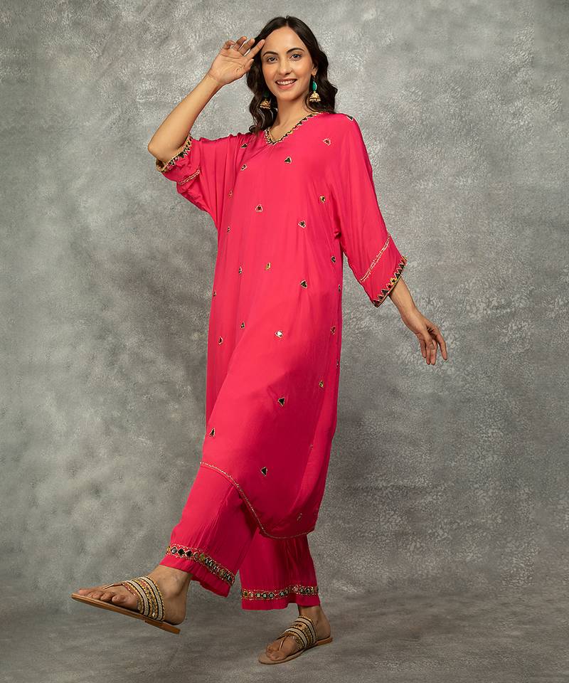 Fuchsia embroidered crepe kurta set