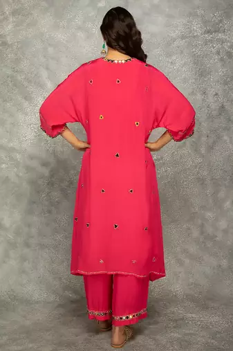 Fuchsia embroidered crepe kurta set