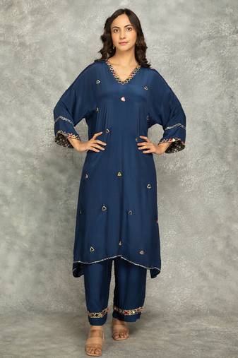 Blue embroidered crepe kurta set