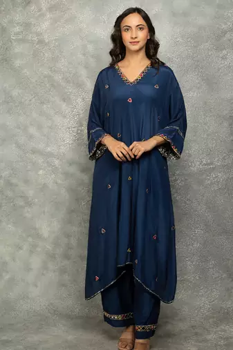 Blue embroidered crepe kurta set