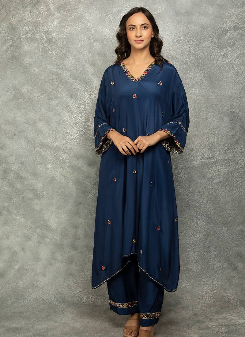 Blue embroidered crepe kurta set