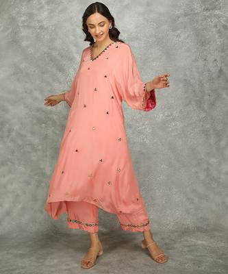 Peach embroidered crepe kurta set 3