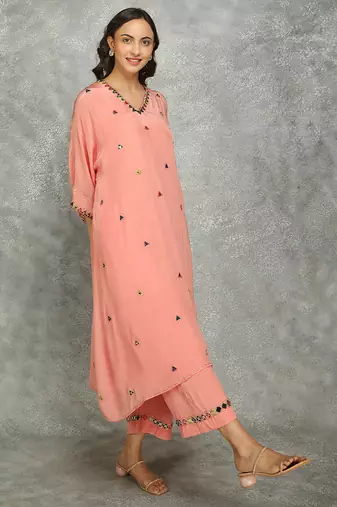 Peach embroidered crepe kurta set