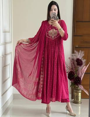 Pink printed kurta pant dupatta set 2