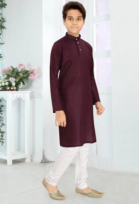 maroon cotton kid's kurta with lining work design 4