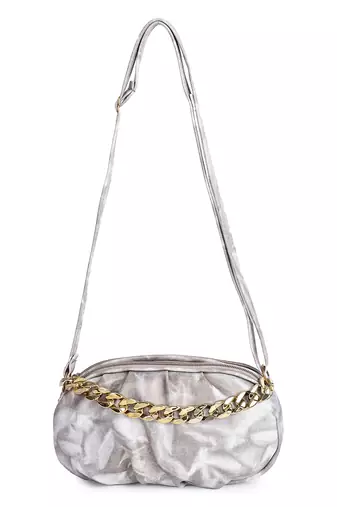 Veronly chain accent shoulder bag