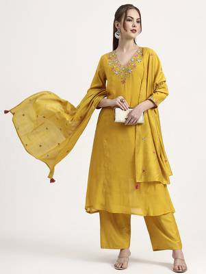yellow mul chanderi silk thread work anarkali kurta trouser dupatta set 1