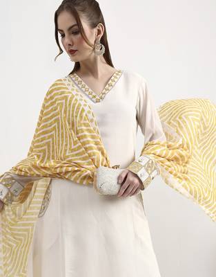mustard yellow and off white mul chanderi silk anarkali kurta trouser dupatta set 5