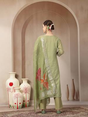 green chanderi silk floral straight kurta trouser dupatta set 3
