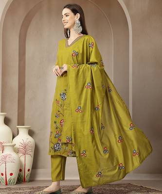 lime green mul chanderi embroidery a-line kurta trouser dupatta set 2