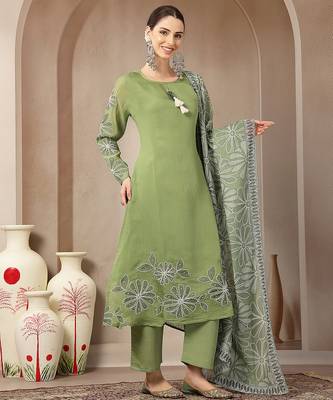 green mul chanderi silk keyhole neck a-line kurta trouser dupatta set 2
