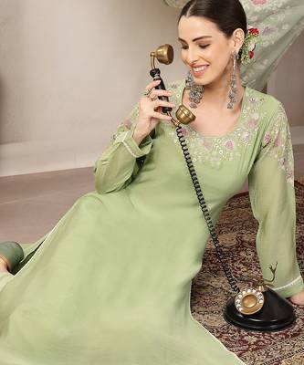 green mul chanderi silk embroidery a-line kurta trouser dupatta set 5