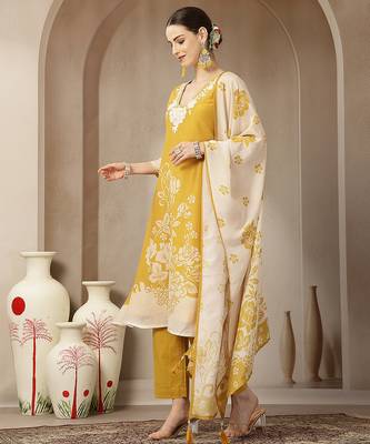 mul chanderi yellow kurta dupatta pant set 2