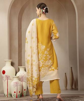 mul chanderi yellow kurta dupatta pant set 3