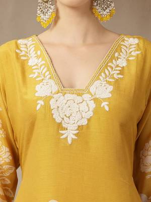 mul chanderi yellow kurta dupatta pant set 4