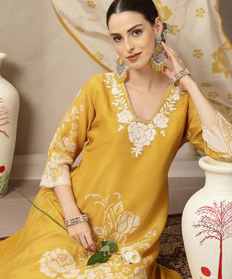 mul chanderi yellow kurta dupatta pant set 5