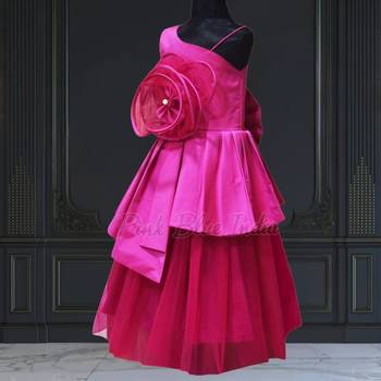 Baby girl pink pleated dress online 3