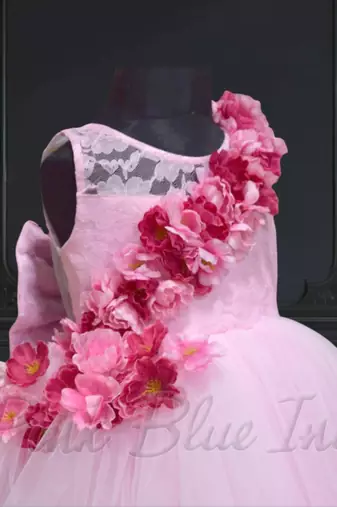 Stylish back with big bow party dress