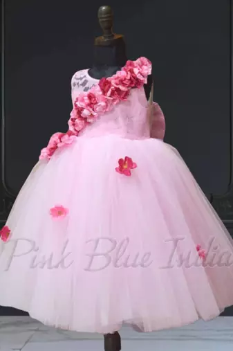 Stylish back with big bow party dress