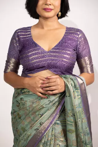 green floral print zari woven border crepe saree with unstiched blouse piece