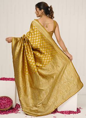 mustard yellow woven design golden zari border silk blend saree with unstiched blouse piece 4