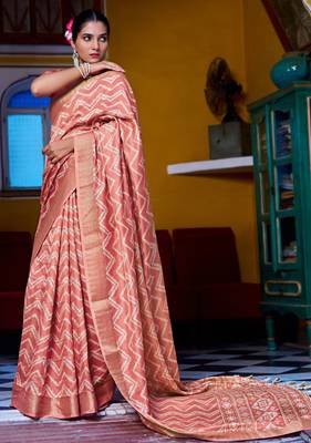taupe chevron print zari golden border silk blend saree with unstiched blouse piece 3