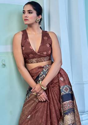 grey ajrakh block print zari golden border silk blend saree with unstiched blouse piece 5