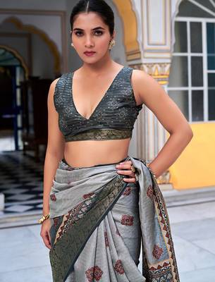 grey ajrakh block print zari golden border silk blend saree with unstiched blouse piece 5