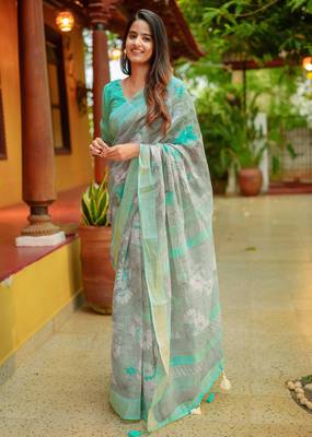 peach floral print zari woven border cotton blend saree with unstiched blouse piece 3