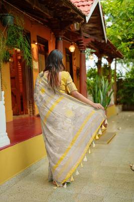 beige floral print zari woven border cotton blend saree with unstiched blouse piece 4
