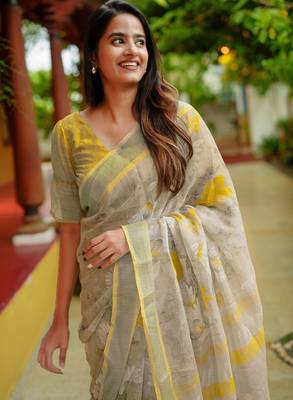 beige floral print zari woven border cotton blend saree with unstiched blouse piece 5