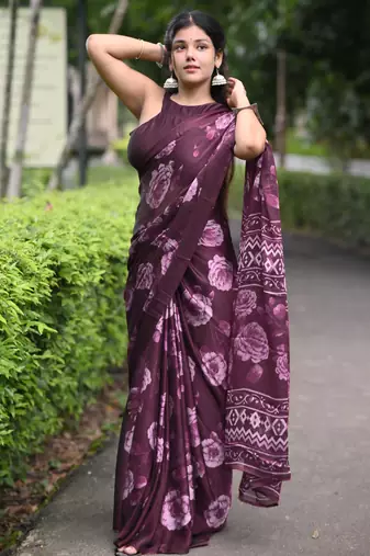wine floral print chiffon saree with unstiched blouse piece