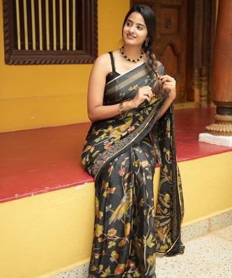 black floral foil print lace border chiffon saree with unstiched blouse piece 2