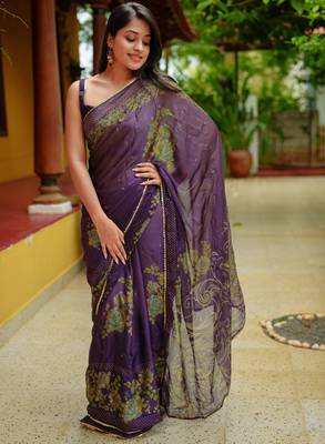 purple floral foil print lace border chiffon saree with unstiched blouse piece 2