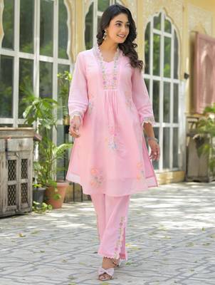 Floral embroidered pink v-neck  cotton kurta with trouser 1