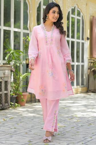Floral embroidered pink v-neck pure cotton kurta with trouser