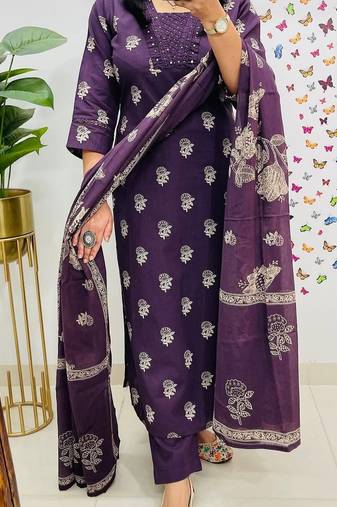 Floral embroidered purple v-neck pure cotton kurta with trouser & dupatta