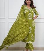 Floral embroidered green v-neck pure cotton kurta with trouser with dupatta
