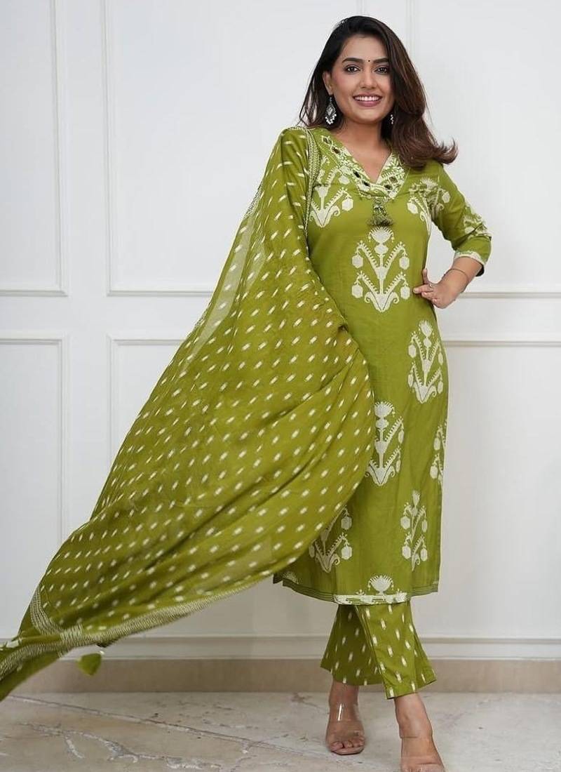 Floral embroidered green v-neck pure cotton kurta with trouser with dupatta