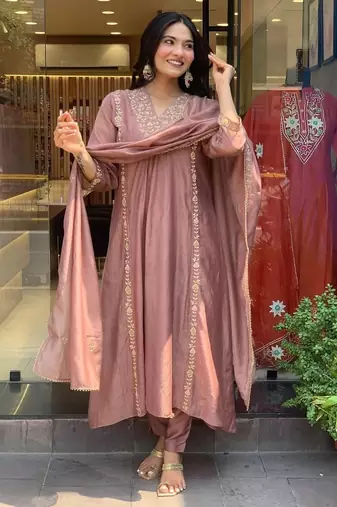 Floral embroidered purple v-neck chanderi kurta with trouser with dupatta
