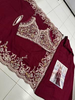 Red silk shrug suit with embroidery  2