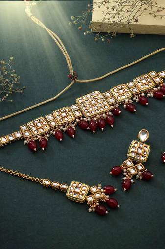 Maroon color choker back side meena work kundan necklace set