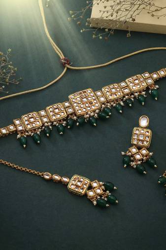 Green color choker back side meena work kundan necklace set