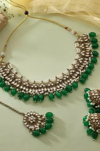 Green color kundan necklace set