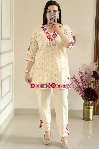 Floral embroidered white v-neck pure cotton kurta with trouser