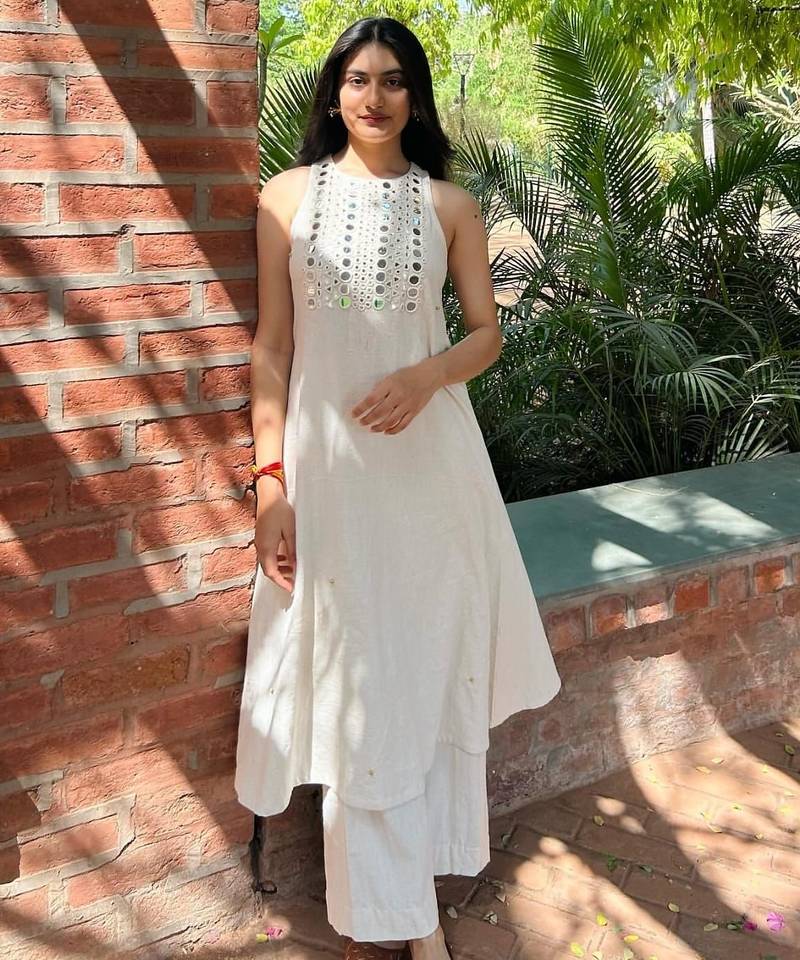 Floral embroidered white round neck pure cotton kurta with trouser