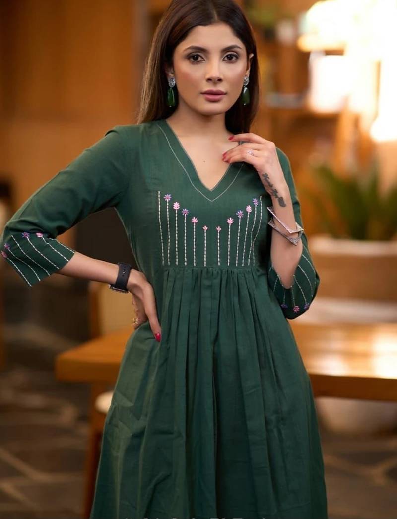 Floral embroidered green v-neck pure cotton kurta with trouser